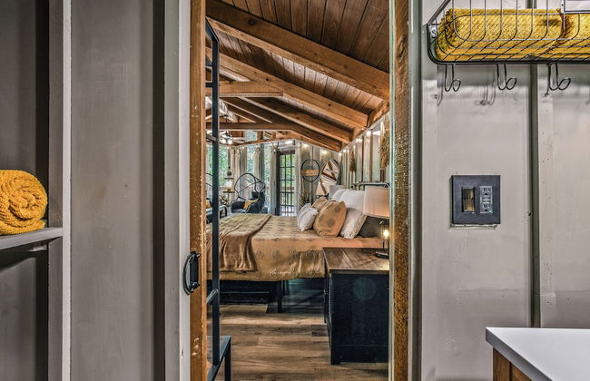 Light'n Bug Bungalow - Photo 1