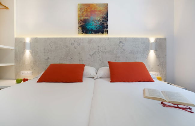 Ura Lara - Adults Only - Photo 3