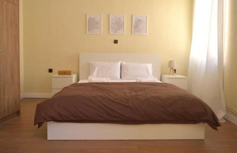 Διώροφη μονοκατοικία στο κέντρο - Foto 13