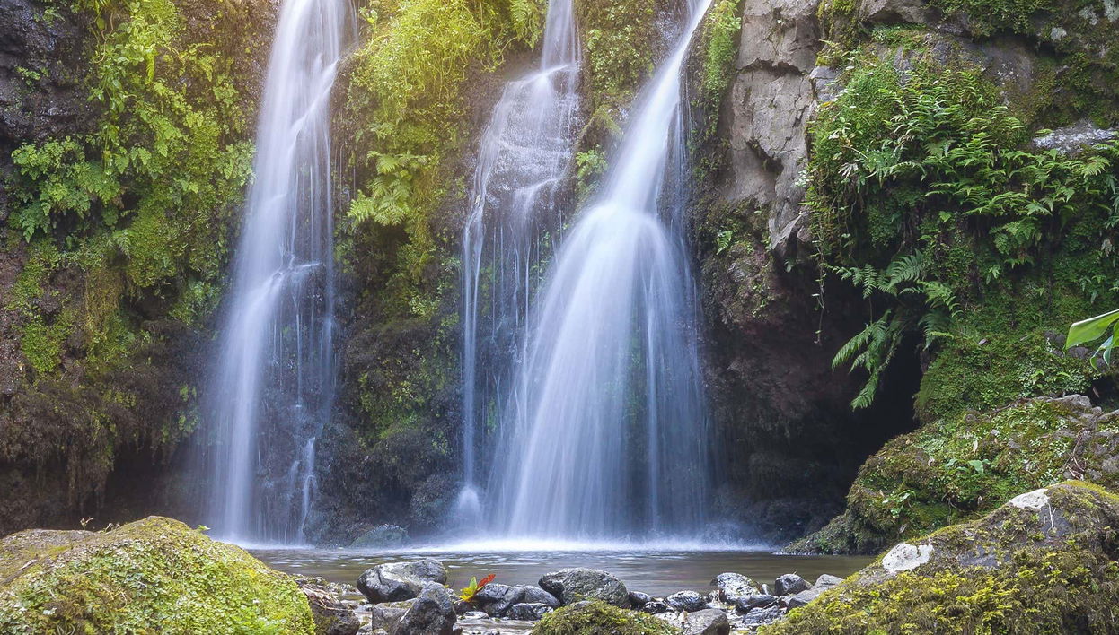 Descenso de cañones en Ribeira dos Caldeirões