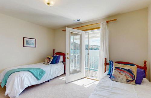 Lakefront Retreat - Foto 23