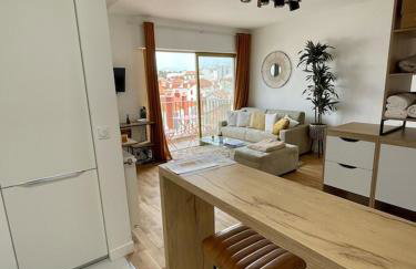 Superb top floor studio, Biarritz center. - Foto 1