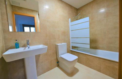 NEW APARTMENT WITH BIG TERRACE 10 Min WALK TO BEACH SUPERMARKETS - Foto 23