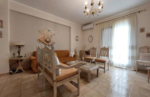 Antique Apartment 2 - Photo 3