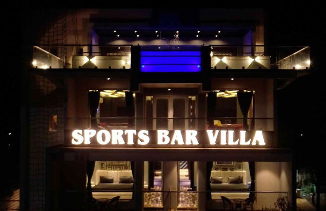 Sports Bar Villa by Shiloh Stays - Photo 23