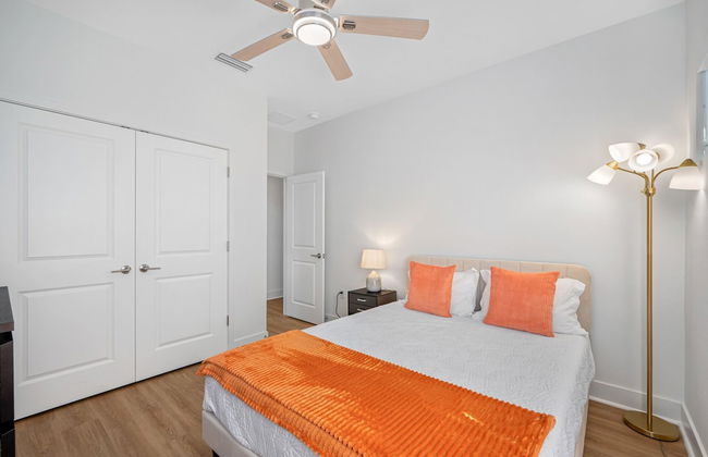 Luxury Modern Villa w/ Pool, Jacuzzi & Amenities! - Foto 9