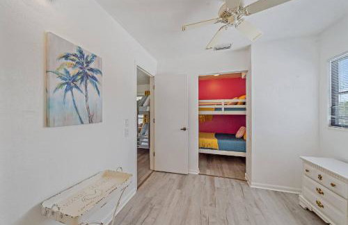 Poolside Paradise: Game room, Pickle ball & Pool - Foto 57