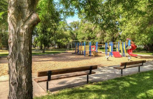 Union Meadows in Salt Lake with Private Hot Tub and Park - Foto 39