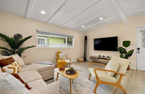 Charming Zen Venice Beach 3BR Home w/Patio & W/D - Foto 1