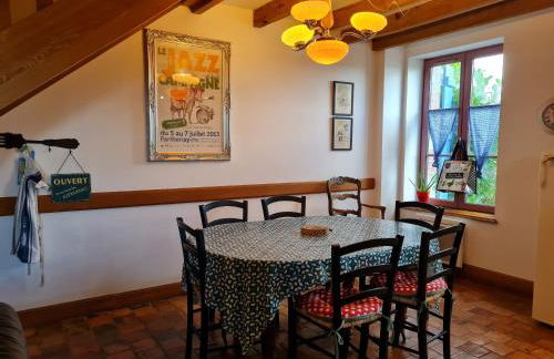 Charmant gîte rénové avec jardin, proche du Val de Loire et du Sancerrois, idéal pour familles - FR-1-590-33 - Photo 7