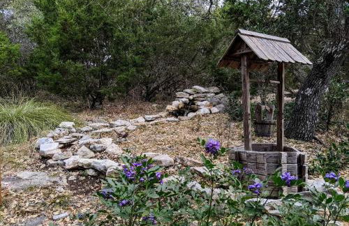 Tiny House with Amazing Views and Private Hiking Trails in Hill Country, Texas - Foto 15