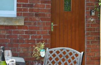 Hideaway between Coast and Moors in a beautiful Village apartment - Photo 19