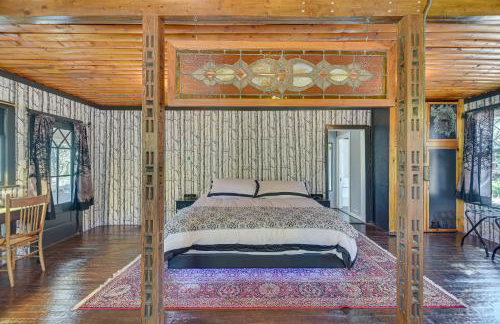 Pine Chateau Guest Cabin with Mtn Views and Sauna! - Photo 13