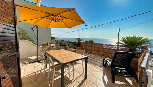 Marina di Andrano - Alisso, casa vista mare con parcheggio privato e wifi - Foto 1