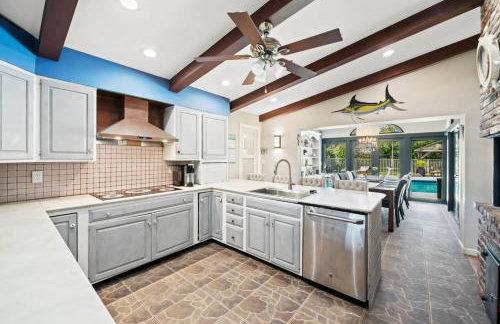 The Creek Resort - Revamped Chic 4BR Haven with Massive Pool, Hot Tub, and Outdoor Space - Foto 14