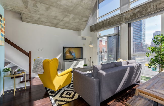 QuickStay - Sunlit Luxury Loft on King West - Foto 24