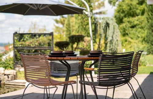 Ferienhaus hoch über dem Taubertal mit fantastischem Weitblick, Dachterrasse, 2000m2 großem Grundstück und Kamin - Foto 54