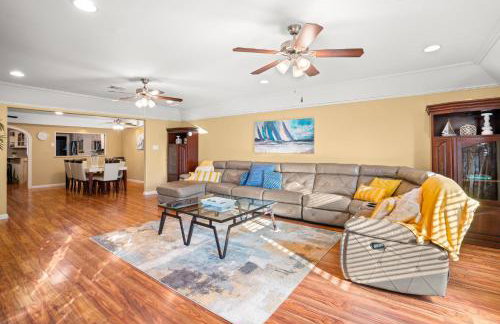 1 Min to Beach Ocean Breeze 3BR Pets welcome with pet fee - Foto 5