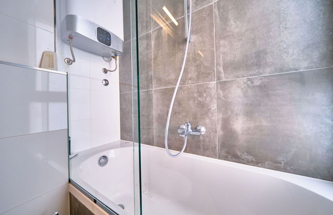 Luxury Seaside Apartment by Litto - Photo 44