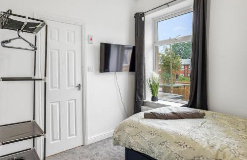 Unique 3 Bedrooms, 3 Ensuite, FREE WiFi, Private Parking - Foto 6