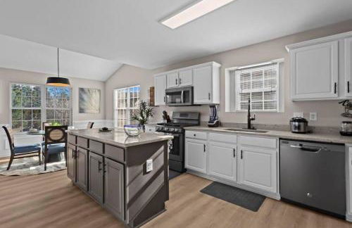 Comfortable 4BR Stay | Room for Everyone - Foto 11