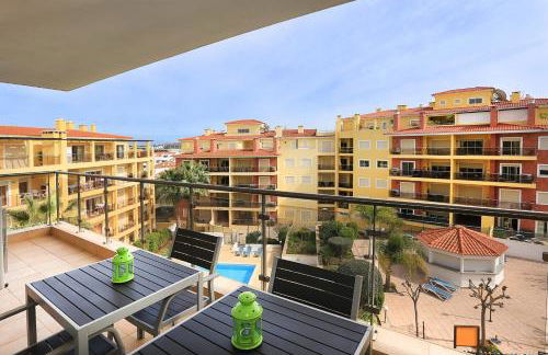 HENRI'S APARTMENTS - Pátio do Convento - Foto 20