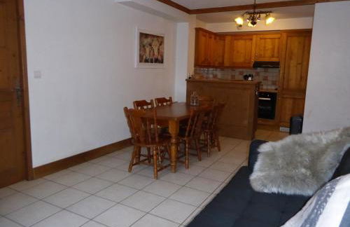 Appartement alpin avec balcon sud, proche Courchevel - FR-1-464-3 - Foto 4
