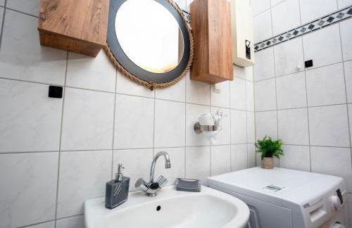 Livemore24 - Apartment 3 in Duisburg WLAN - Smart-TV - 24-7 Check-in und Küche - Photo 19