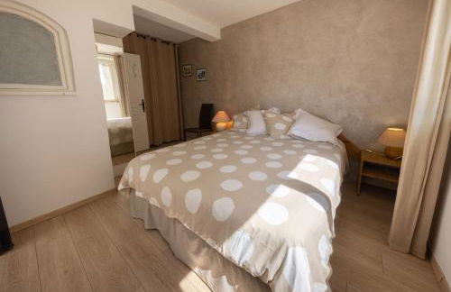 Belle maison atypique avec piscine chauffée - Foto 4