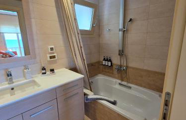Luxury Beachfront Villa Margarita with Private Beach, Pool & Jacuzzi in Zakynthos - Foto 18