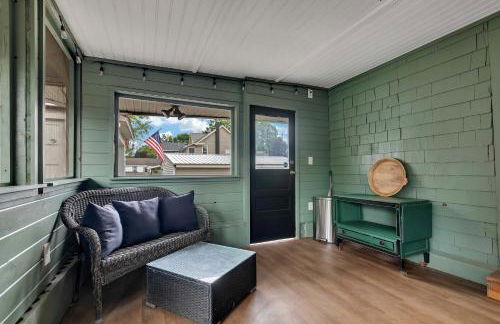 Charming Family Saratoga Home Walk to Track & Downtown - Photo 16