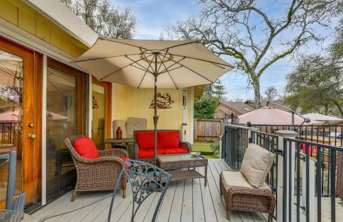 Hot Tub and Huge Patio Home 5 Mi to Old Town Auburn - Foto 23