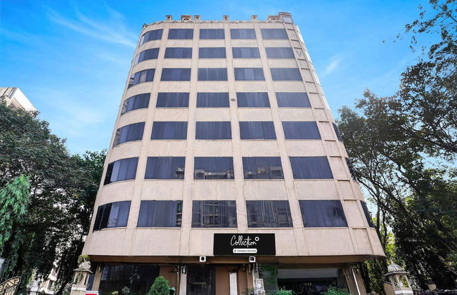 Cozy Stays Andheri Near Western Express Highway - Photo 1