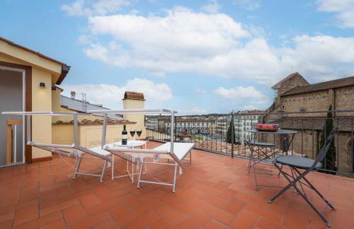 Via Avelli, 4 - Florence Charming Apartments - Attico al 5to piano senza ascensore vicino Stazione Con terrazza con Vista Santa Maria Novella - Foto 6
