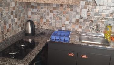 Loft estilo kitnet sem garagem próx Mega atacado da Guaíra - Foto 5