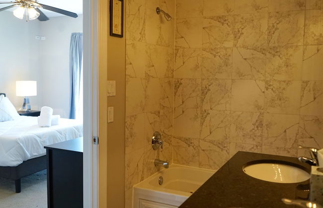 McCormick Business Traveler Delight w 2 Balconies - Foto 19