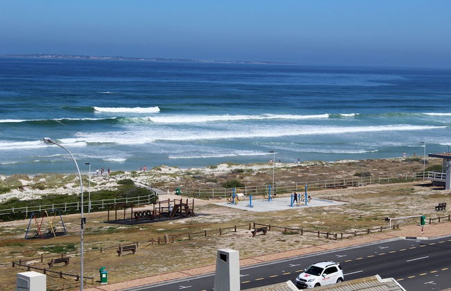 Stay Spectacular - Photo 48