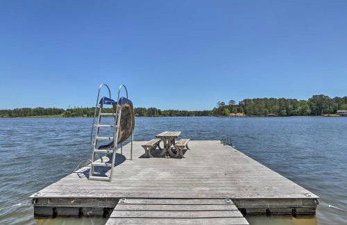 House with Dock and Slide Situated on Lake Sinclair! - Foto 30