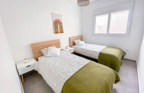 Apartment 50m from the sea, pool, AC, parking - Foto 16