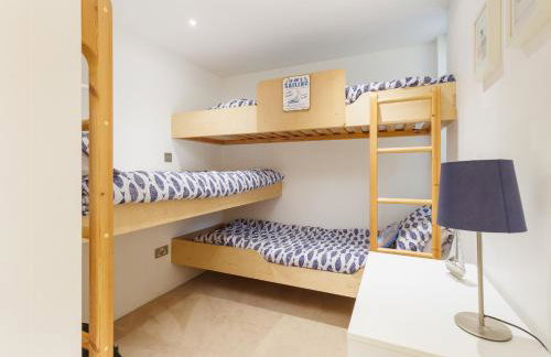 The Deck House - Seafront Upside-Down House with Solent Views, Gurnard - Foto 18