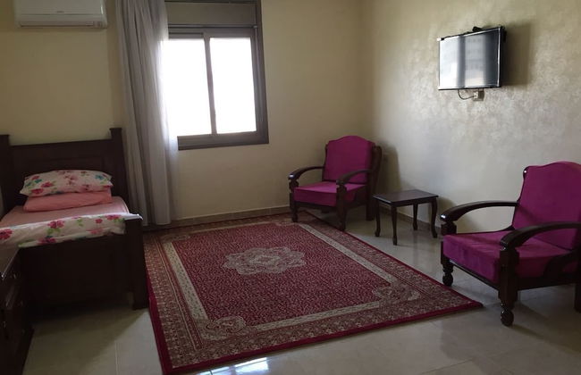 Ikhwa studio apartments -Female guests only- - Foto 3