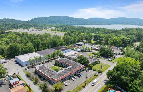 Chic New York Studio with Kitchen - Foto 45