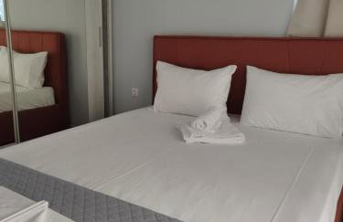 Maria's Rose Garden - Photo 55