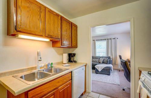 30 Day Minimum - Entire House - Washer and Dryer and AC - Photo 13