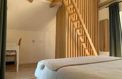 Tri Tresnje & Three Cherries - Foto 21