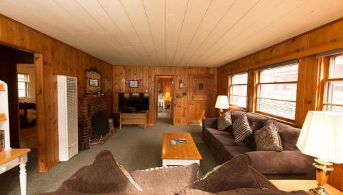 Mirror Pond - Photo 1