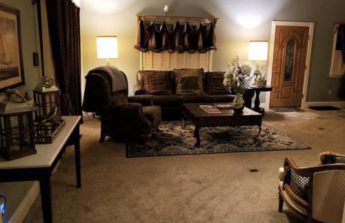 Lambs Landing Huron Family Vacation Home - Photo 8