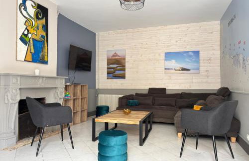 Embruns maison spacieuse rénovée 5 ch 3 sdb 2 WC belle terrasse aménagée barbecue à 250 m de la plage en plein centre d' Arromanches au coeur des plages du débarquement, proximité de Bayeux - Foto 25