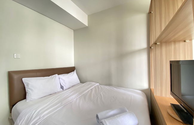 Stylish & Comfy Studio at Dago Suites Apartment - Photo 4