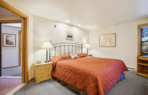 Highridge B20 Spectacular Top Floor Two Bedroom with Loft Condo with Scenic Views and Sports Center - Foto 80